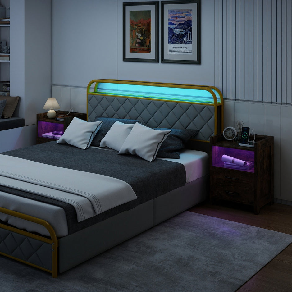 Nattduksbord – med LED belysning och laddningsstation lådor öppet förvaringsfack Sidobord Rustikt Brunt – 2 45 x 35 x 60 cm – Rustik brun