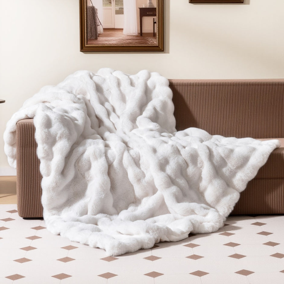 Lyxig – Konstpälsfilt Fluffig Plysch Kaninpäls Bubbel – 178 x 203 cm – Beige
