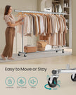 Kleidungsständer auf Rädern mit ausziehbarer Kleidungsstange, Silber