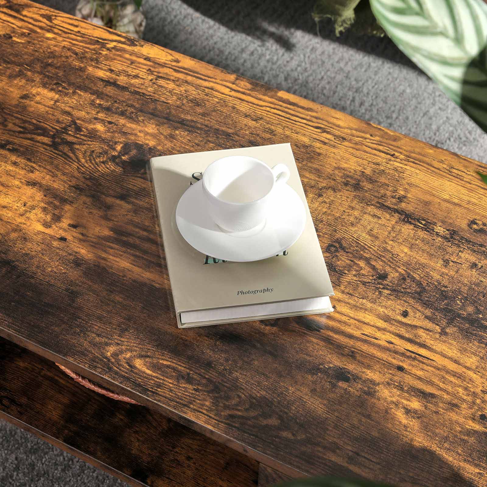 Couchtisch - mit offenem Fach und Schubladen - braun