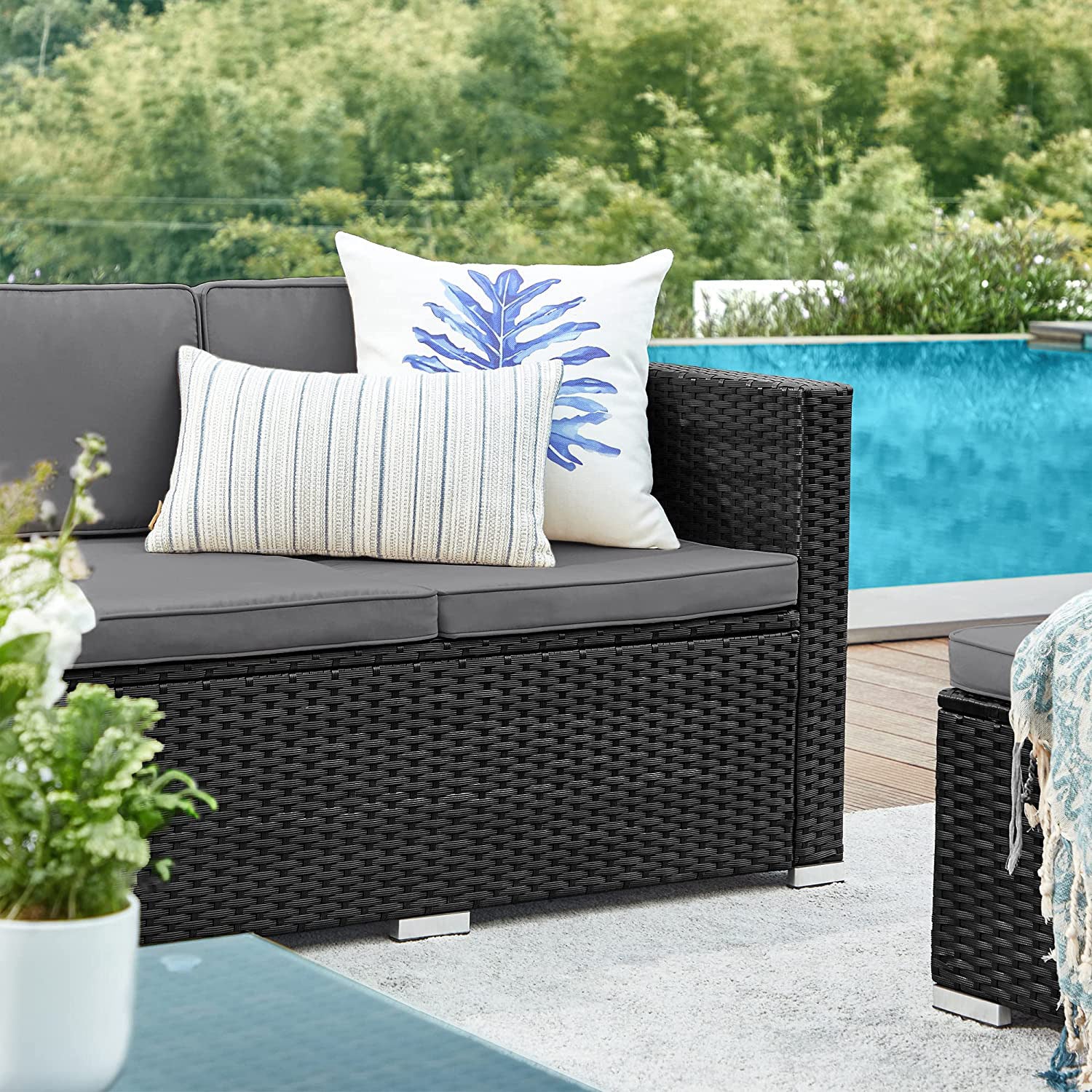 Gartenmöbelset - mit Kissen und Glas Tisch - schwarz und grau