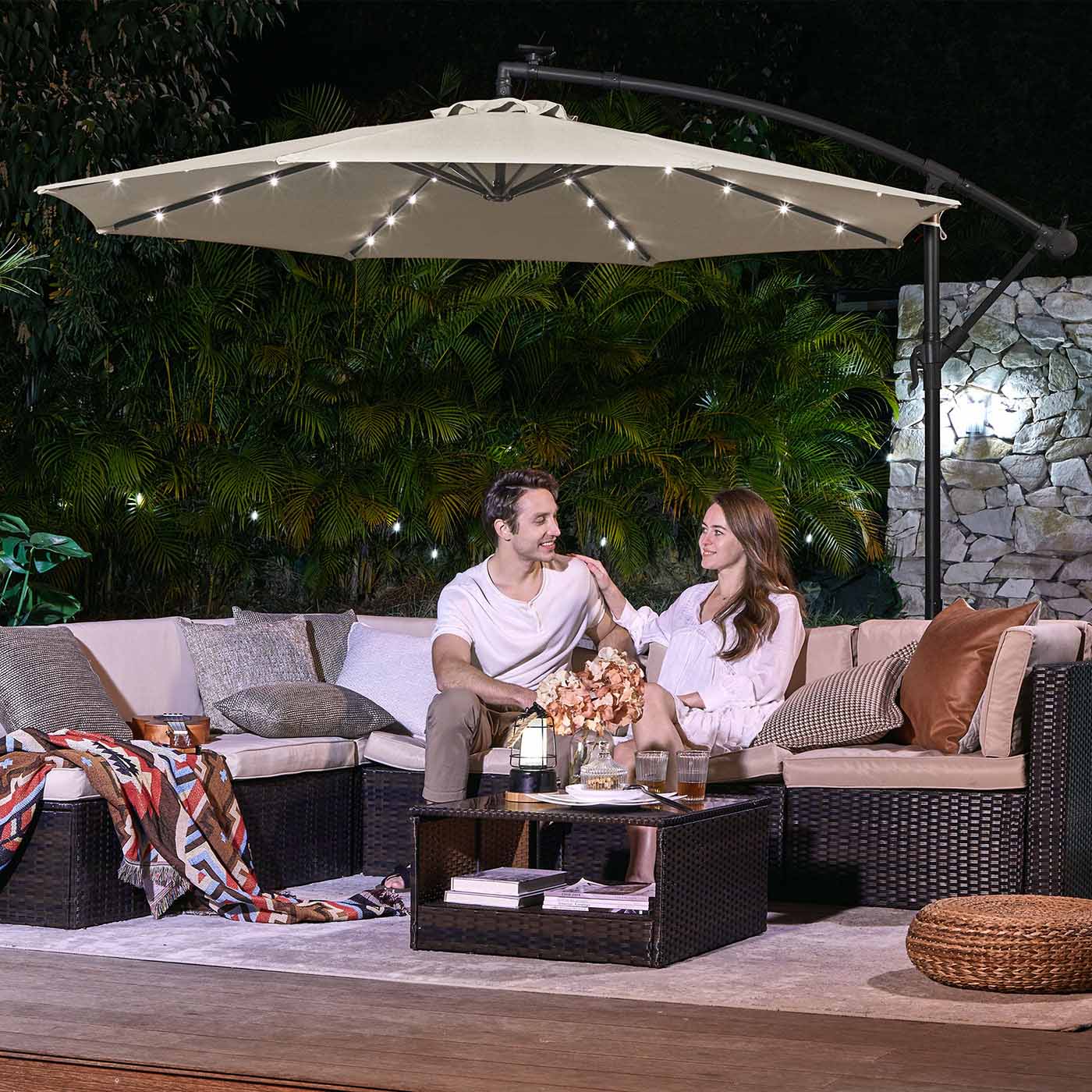Parasol auf Sonnenenergie mit LED-Beleuchtungs-Modern-Design