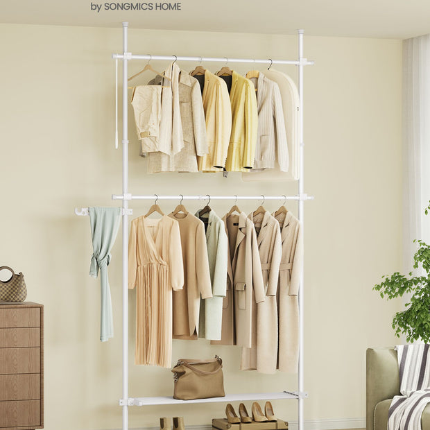 Kleidungsständer - von Boden zu Decke - mit mattem weißen Regal