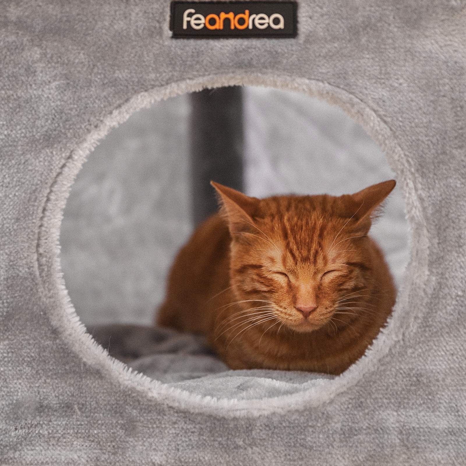 Kratzerpost - dicke Beiträge - mit Hängematte - 141 cm - grau