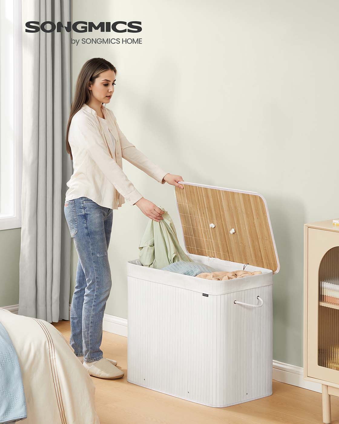 Wäschereikorb mit 3 Fächern und abnehmbaren Wäscheltaschen weiß