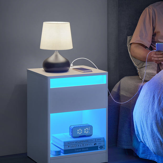 Nachttisch mit LED -Beleuchtung moderner Wolkwit