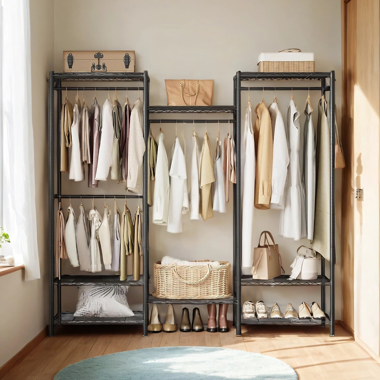 Kleiderregal, offener Kleiderschrank, Metallbedeckung