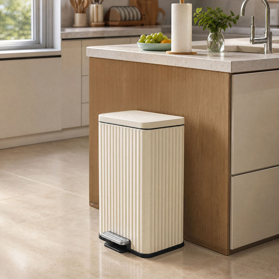 Pedaalemmer - Met Softclose-deksel en Uitneembare Binnenemmer - Beige - 33,6 x 29,8 x 59,5 cm