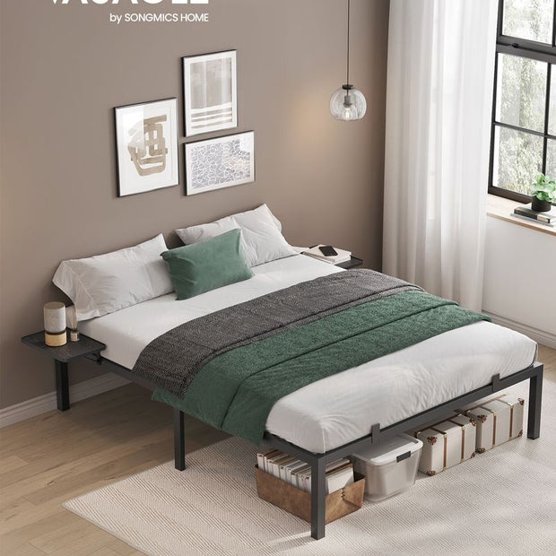 Bett - Doppelbett - mit Vorratsbrettern - 140 x 190 cm - Metallrahmen - Schwarz