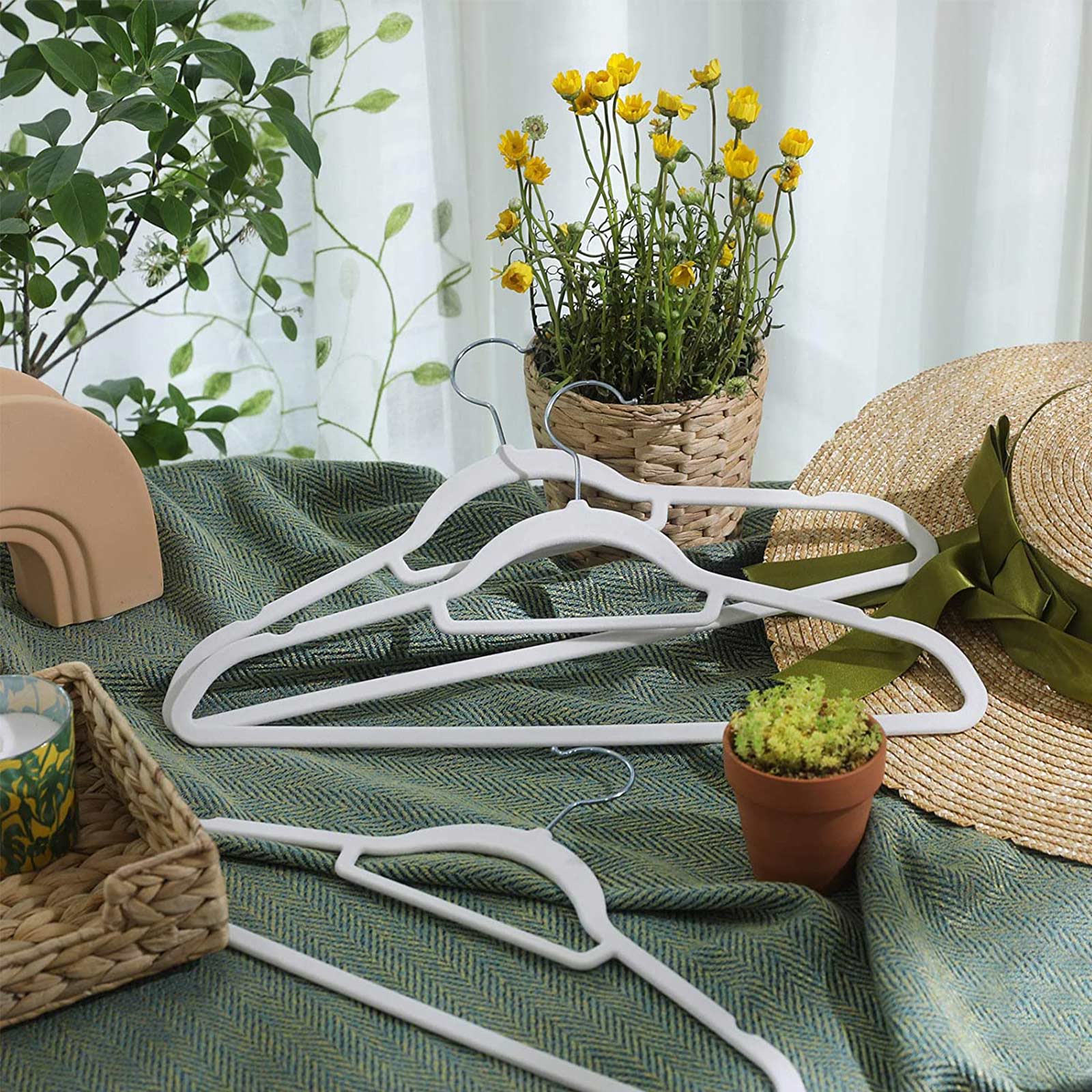 Bekleidungsbügel - Samt - Set von 20 - 0,6 cm dick - Weiß