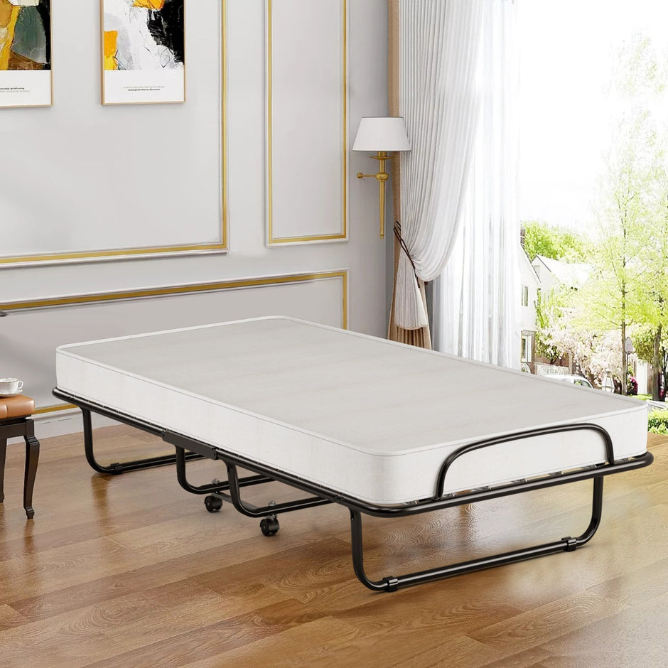 Hopfällbar – säng på hjul med madrass för vuxna tillverkad i Italien Ursprung: – 190 x 80 x 39 cm – Svart och vit