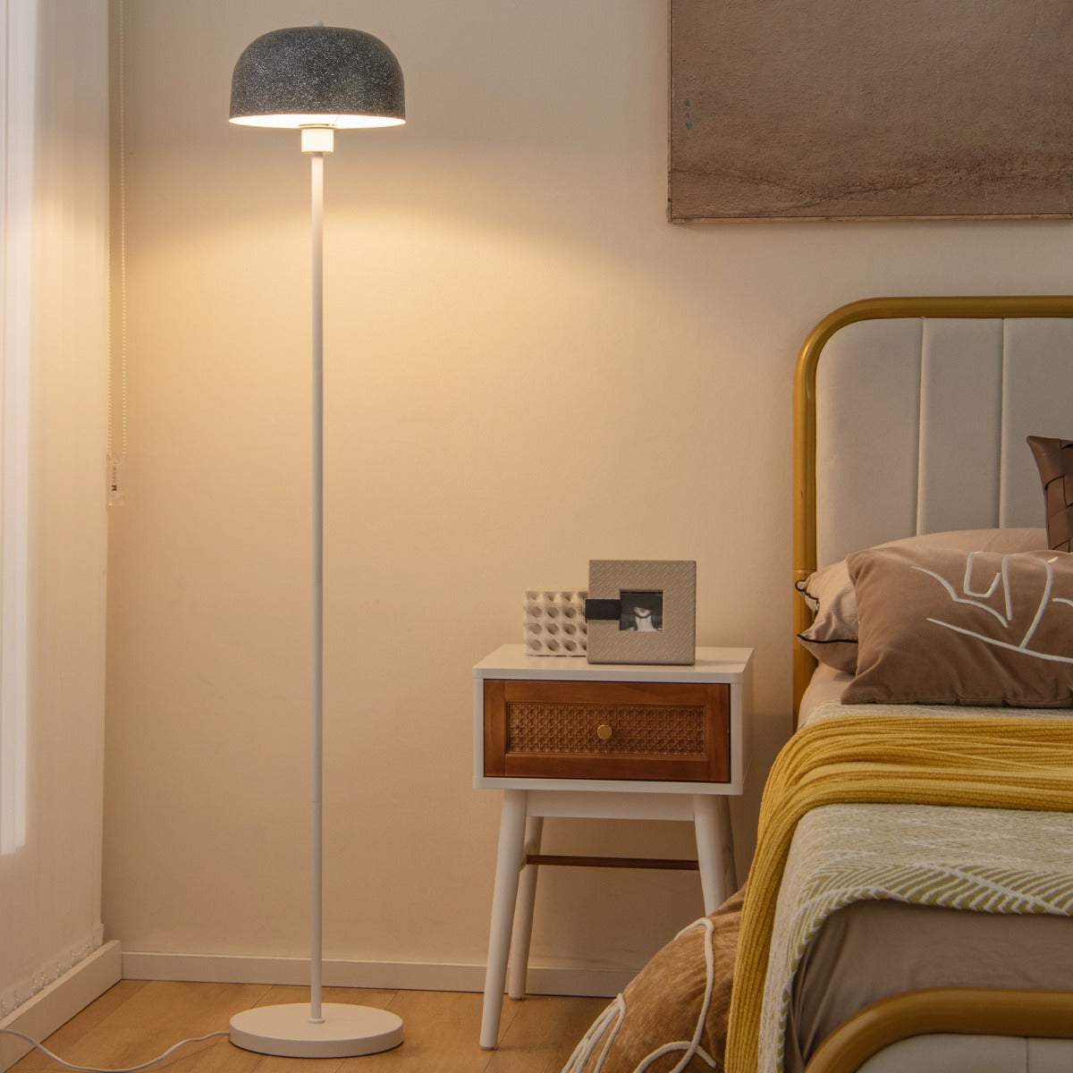 Golvlampa – med fotkontakt och E27 lampfot lampskärm – 146 cm – Grå