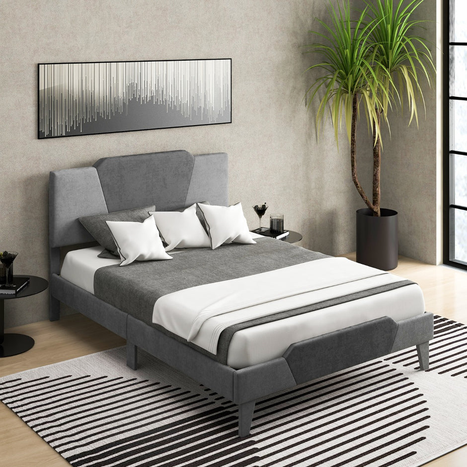 Klädd – plattformssäng i dubbelstorlek Sammetssängstomme med sänggavel av massiva träribbor – 140 x 200 cm – Grå